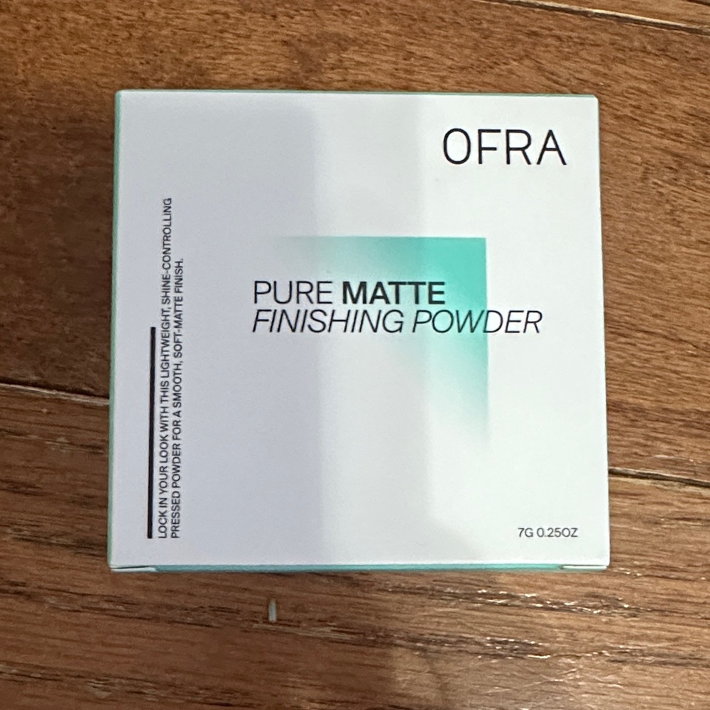 🧡2/$25 BUNDLE DEAL🧡OFRA Pure Matte Finishing Powder in FAIR